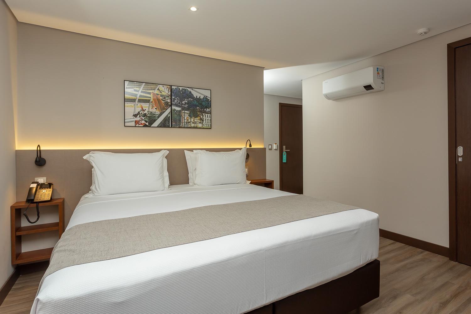 Roochelle Convention By Nobile Hotel *
